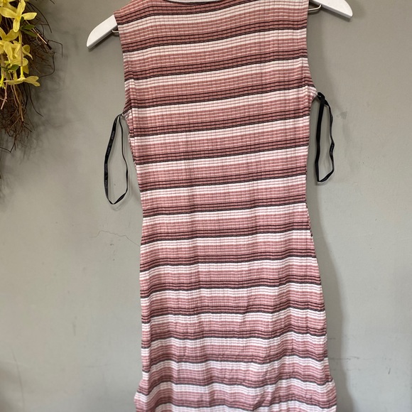 PAPAYA DRESS - Picture 2 of 6